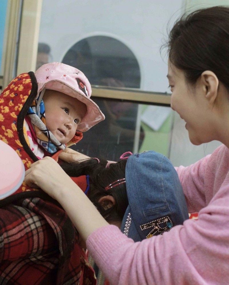 范冰冰高山症導致牙齦痛，臉腫3圈。（翻攝自Instagram）