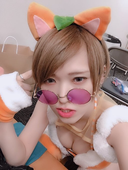 椎名空是首位出櫃的AV女優。（翻攝自推特）