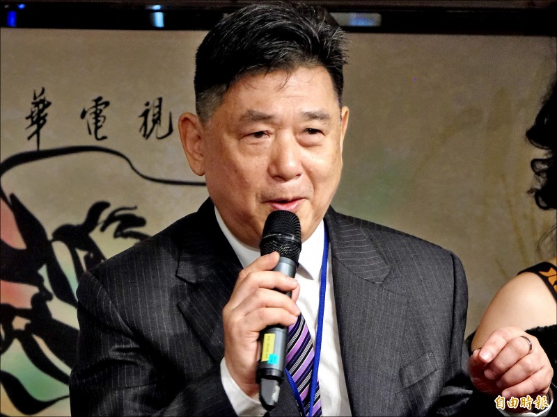 腸穿孔引發嚴重感染 馬如龍用葉克膜救治