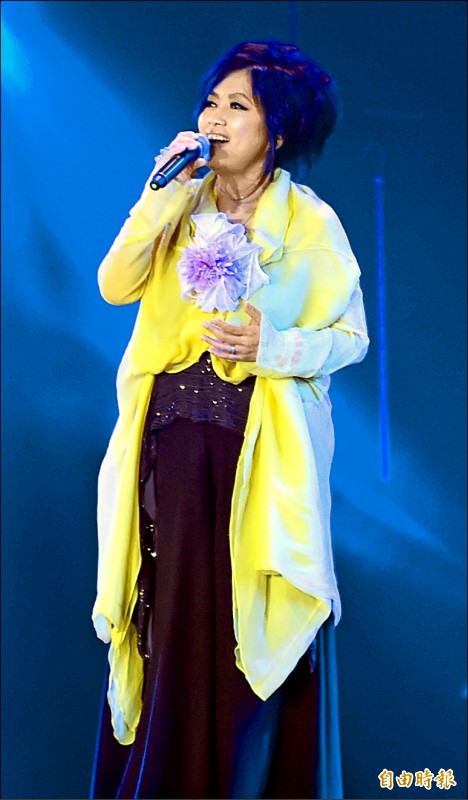 陳美鳳合唱海地小畢 齊豫美聲傳愛