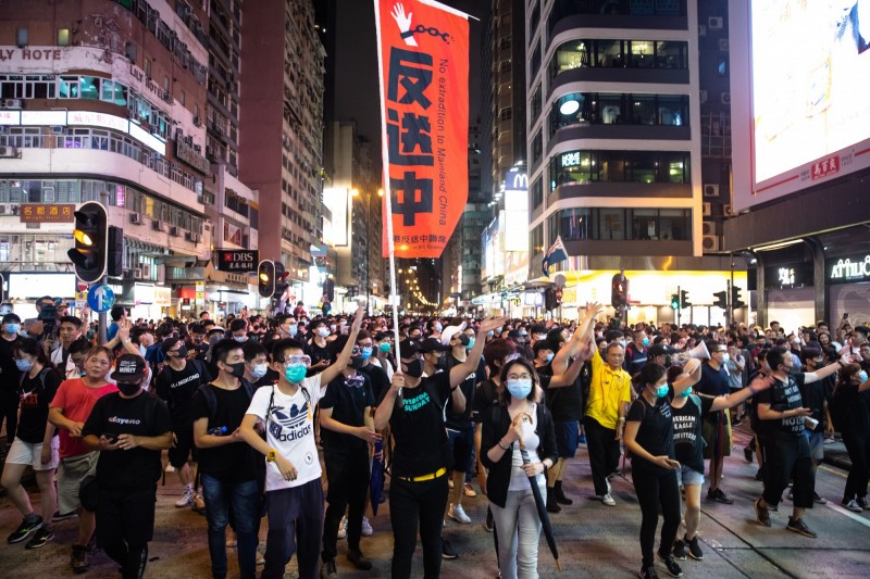 反送中》長期抗爭變「反中」 他一句話突破盲點 - 自由娛樂