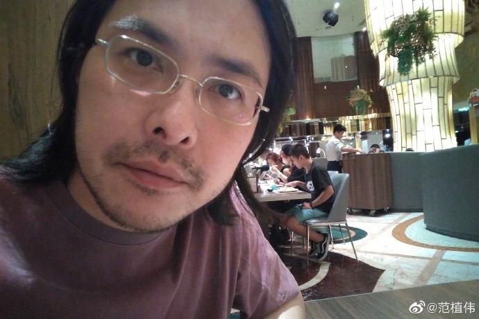 范植偉當年爆出王心凌初夜內幕，結果讓他出現想跳海的衝動。（翻攝自微博）