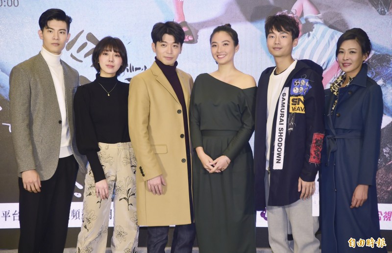 《四分之3》首播記者會，左起吳承洋、特蕾沙、侯彥西、黃湘婷、林鶴軒、段可風。（記者潘少棠攝）