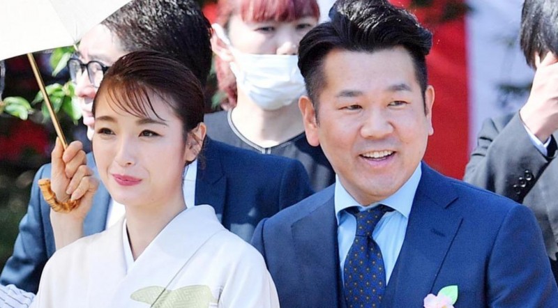 日本 模範夫妻 驚爆離婚32歲女模木下優樹菜斷開大17歲尪 自由娛樂