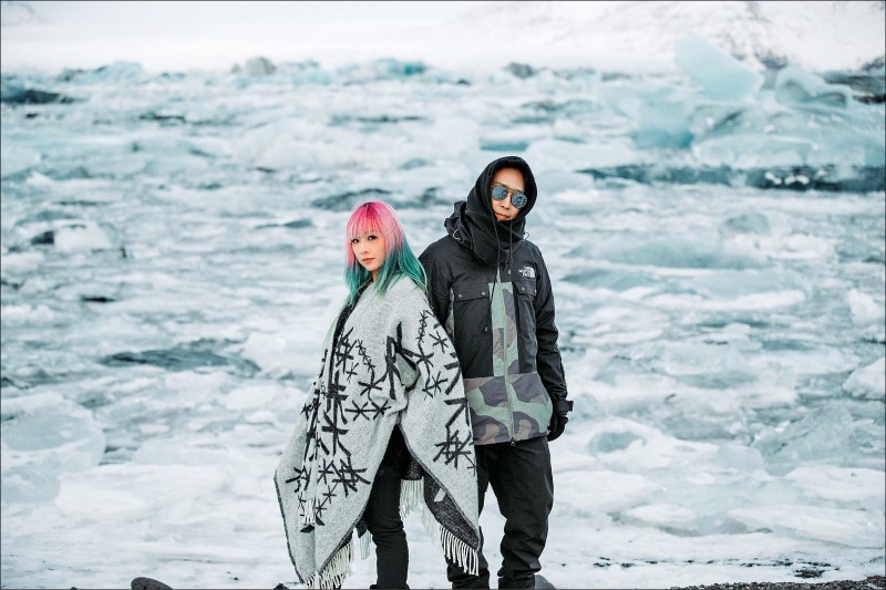 原子邦妮選在元旦推出新書，預購已衝上即時榜冠軍。（大田出版提供）