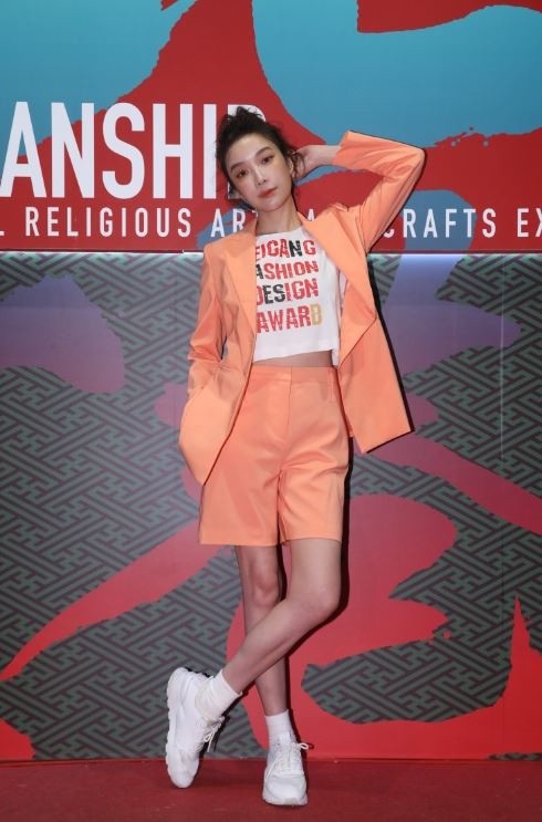 蔡淑臻擔任北港時尚設計競賽決賽評審。（雲林縣政府提供）