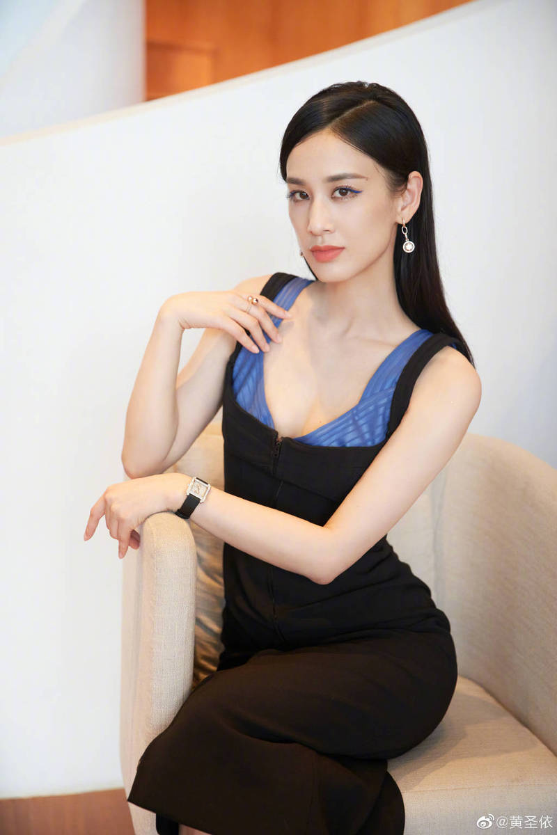網紅半夜call人妻…女星CEO尪氣炸 亂入直播開罵 - 自由娛樂