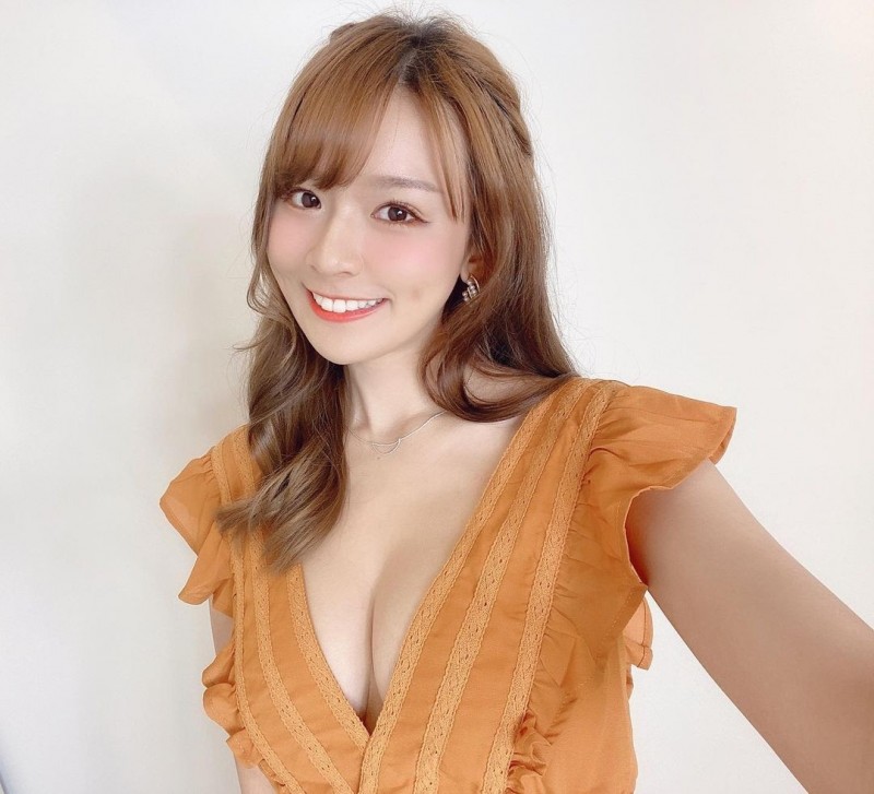 林莎被粉絲封為「國民初戀女友」。（翻攝自IG）