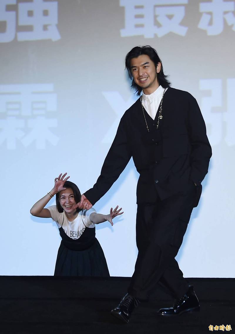 (影音)《返校》導演新片再搞鬼!陳柏霖帥尬折腰張榕容 - 自由娛樂