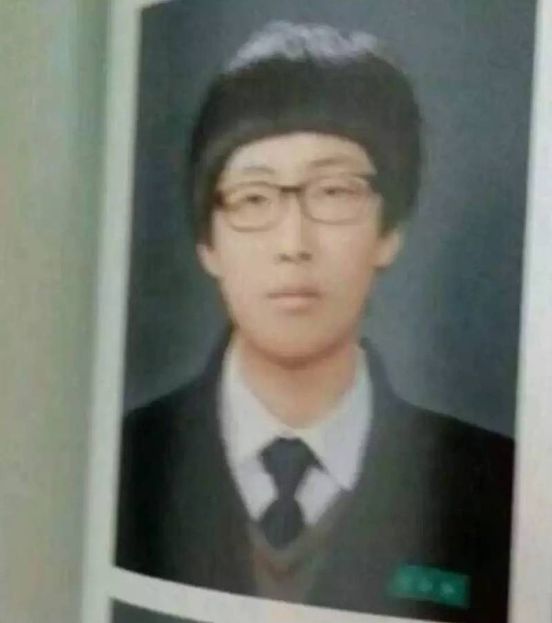 Bts成員rm學生照曝光網笑 絕對與校園暴力無關 自由娛樂 Bts成員rm學生照曝光網笑 絕對與校園暴力無關 自由娛樂