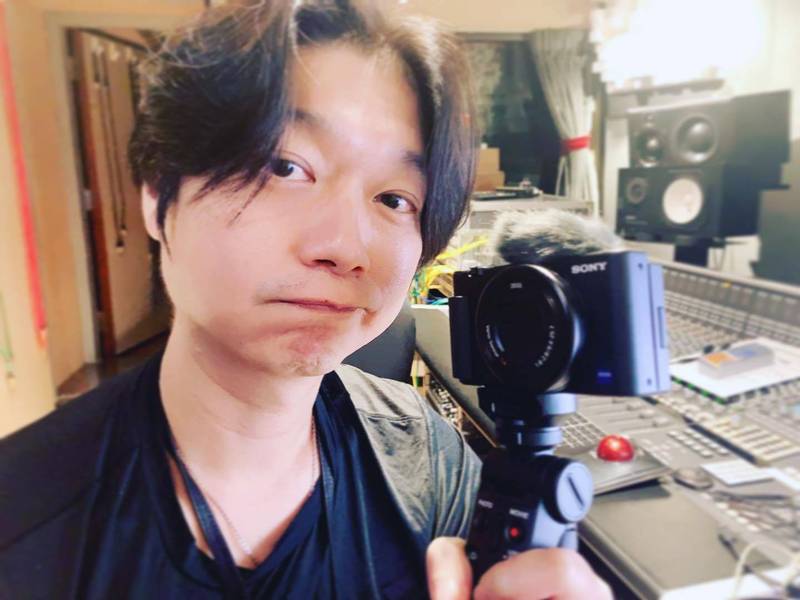 五月天的錄音師、混音師黃士杰近日開設個人頻道「We Want Jay士杰」。（翻攝自FB 五月天 士杰）