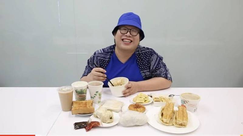 外國網紅崩潰！狠批台灣早餐：鹹豆漿像嘔吐物 - 自由娛樂