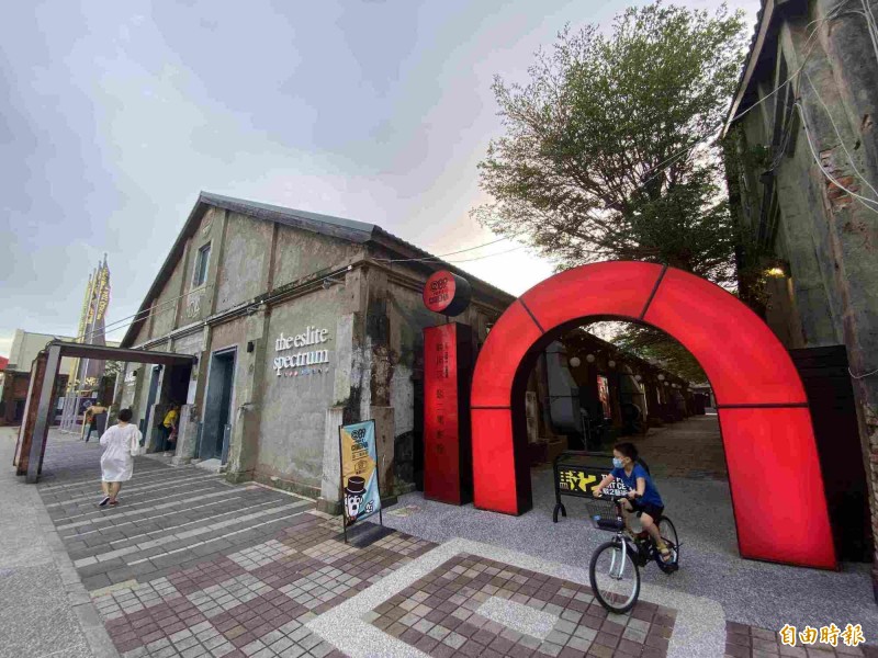 高雄駁二斷炊2個月 端「應援」優惠盼人潮回流