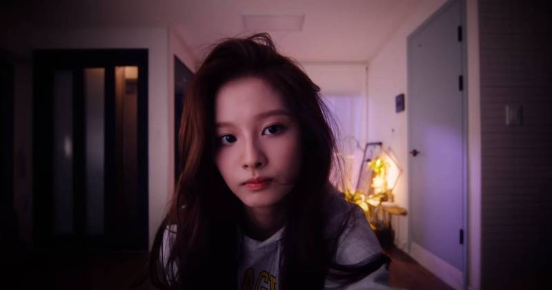師妹SULLYOON 2分鐘唱跳女歌手宣美名曲《Full Moon》。（翻攝自Youtube）