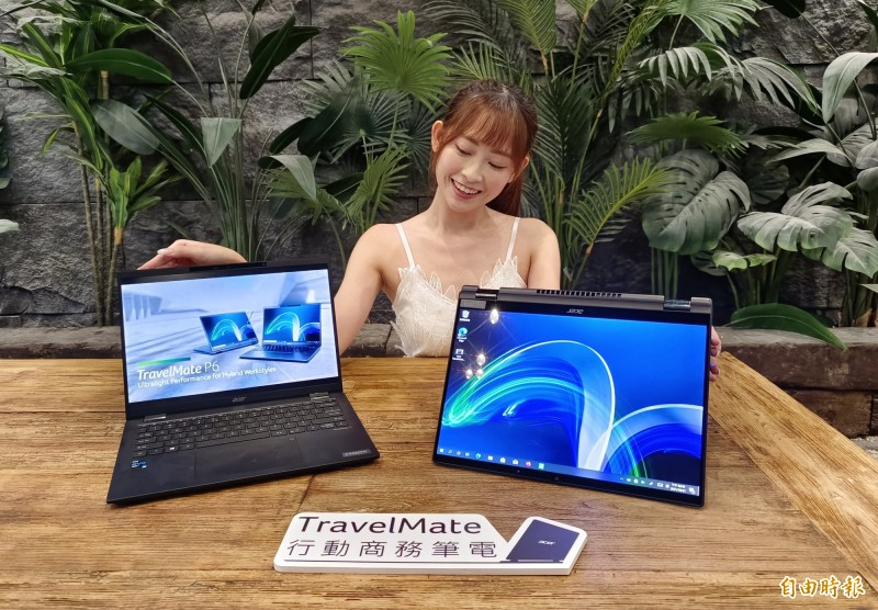 宏碁頂級商用筆電TravelMate P6，售價40,900元起。（記者吳佩樺攝）