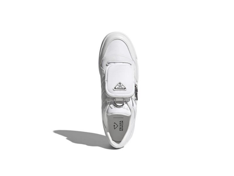 adidas for Prada Re-Nylon Collection聯名Forum鞋款（白色），30,000元。（adidas提供）