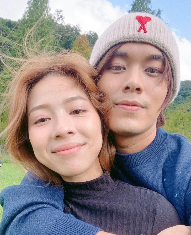 太閃！告五人情侶檔主唱公然討論「種草莓」 生日玩抽抽樂 - 自由娛樂