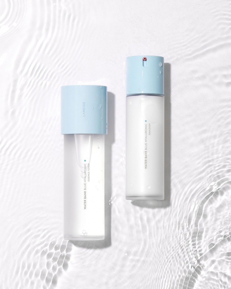 蘭芝水酷修護保濕醒肌露（清爽/水潤）160ml/1,100元；水酷修護保濕導入液（清爽/水潤）120ml/1,200元。（蘭芝提供）