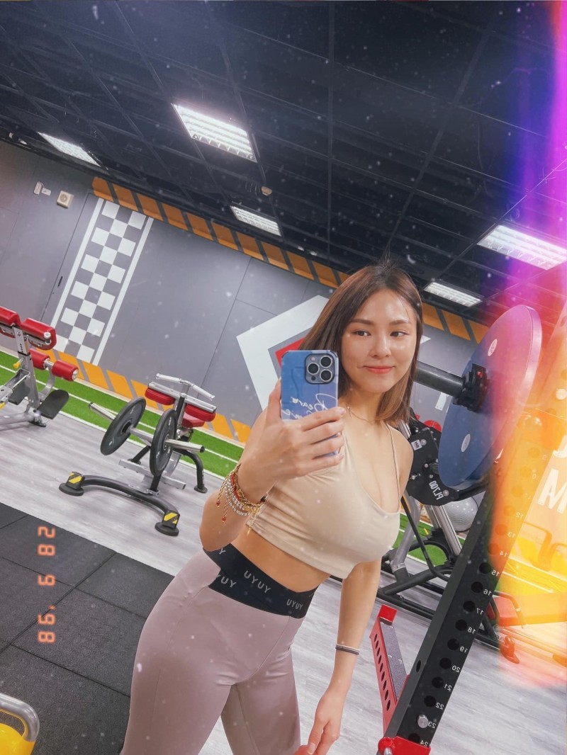 白嫩大元宵來了！熊熊狂洩G奶春光全網崩潰- 自由娛樂