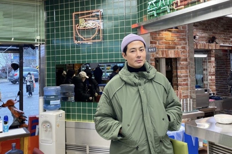 趙寅成出道23年首次開通IG，卻被粉絲戲稱「大叔味十足」。（翻攝自IG）