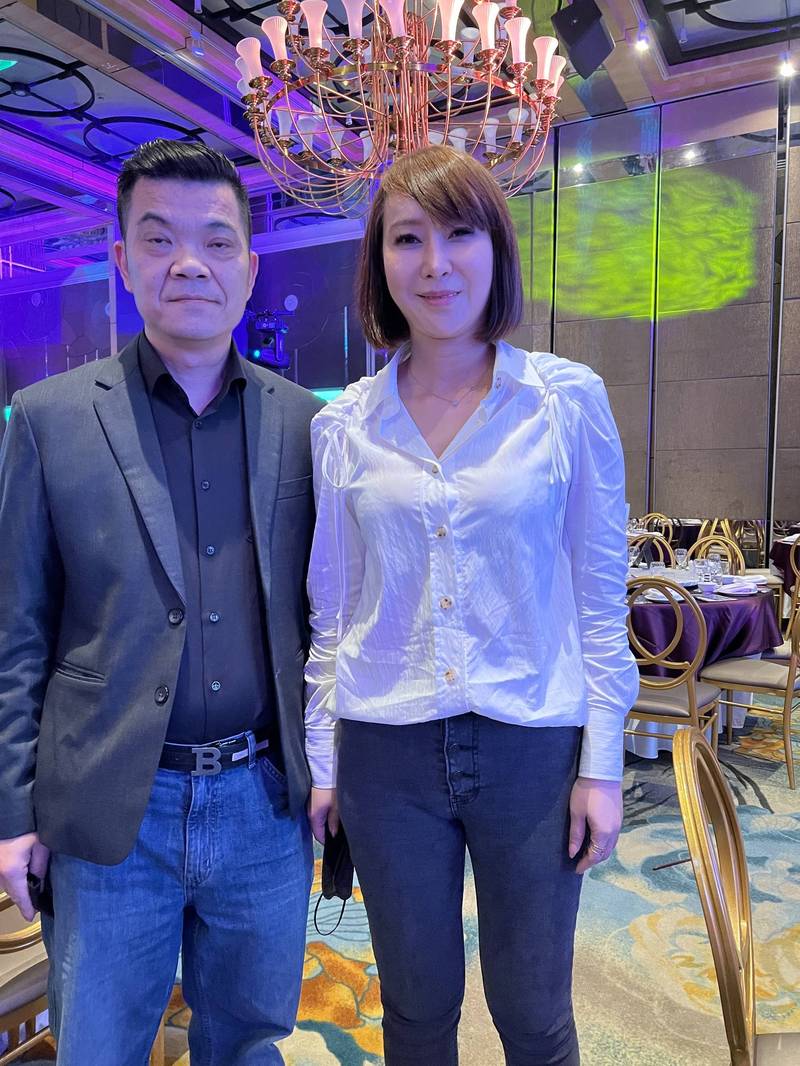 獨家）童仲彥入獄服刑舊愛邱主任合流澎恰恰債務處理人搞直播- 自由娛樂