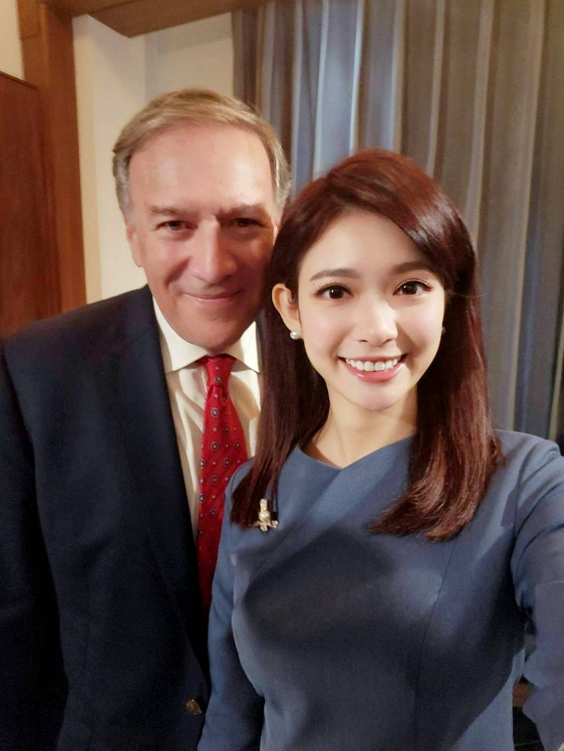學霸主播陪同訪問龐皮歐 親揭鄭弘儀私下為人 - 自由娛樂