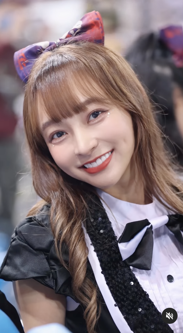林襄「女僕裝」超香！重拾招牌笑容 眨眼電翻7萬粉絲 - 自由娛樂