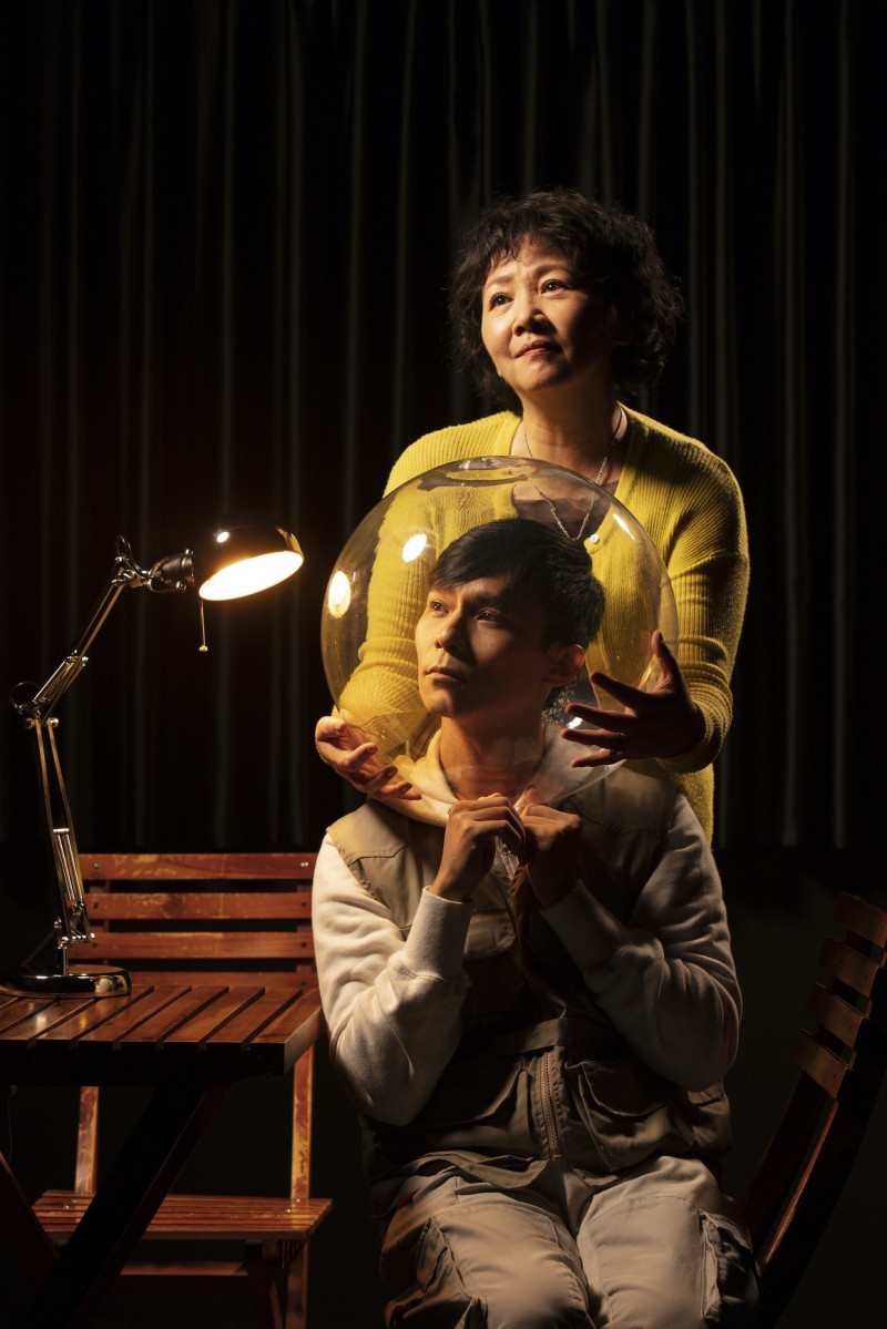 王琄親近「慢飛天使」 10年前演出感受「母親永遠的痛」 - 自由娛樂