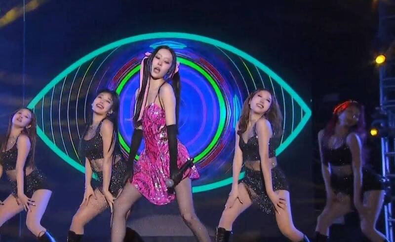 Fw: [新聞] 韓國女神宣美台南獨家開唱 吸引12萬觀眾