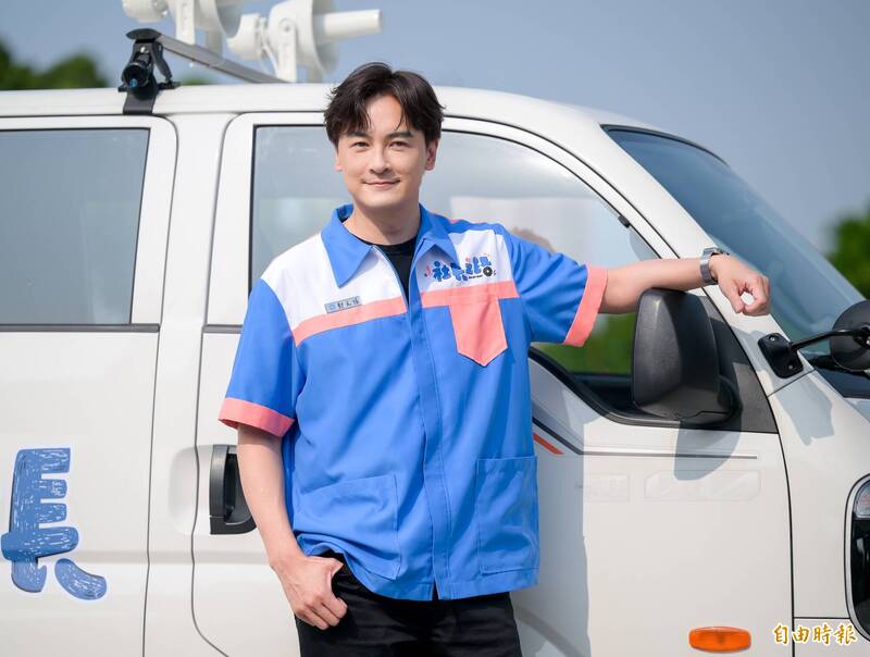 李李仁失業要去開大客車？點名蔡依林、周杰倫上公路實境 - 自由娛樂