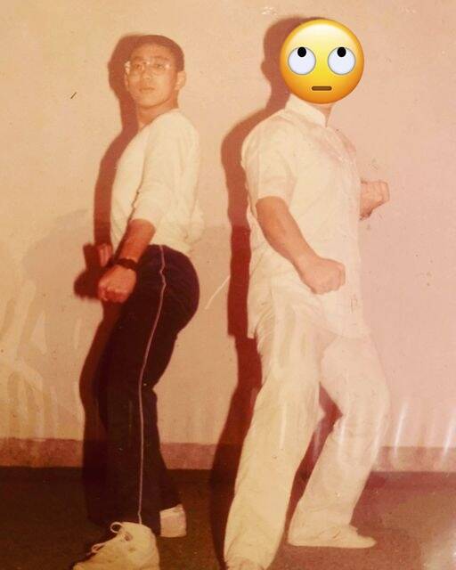 宋少卿(左)貼出高中照片。(翻攝自臉書)