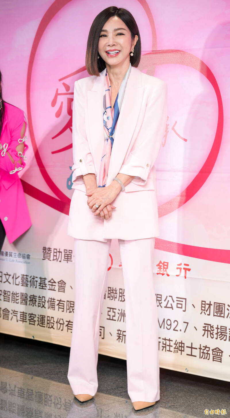 陳美鳳出席愛傳承關懷演唱會。(記者王文麟攝)