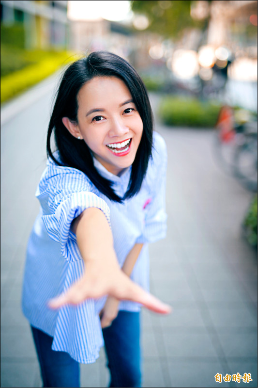 《人物專訪》曾寶儀精準控場 受封典禮主持天花板