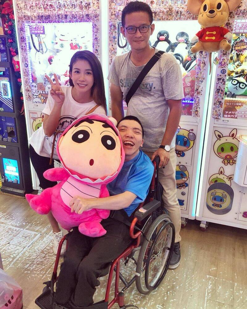 琪琪與弟弟感情要好，笑說他們反而更像哥哥。（翻攝自IG）