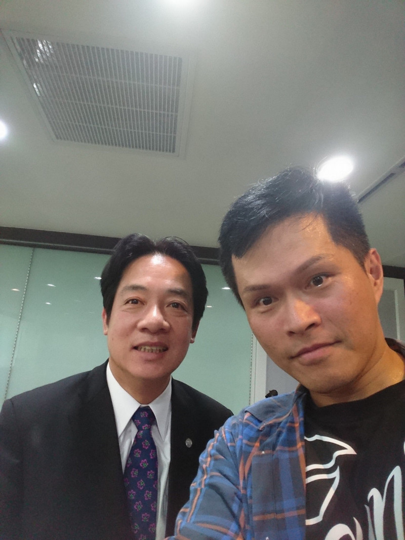 饒舌歌手大支（右）與賴清德相識多年。（大支提供）