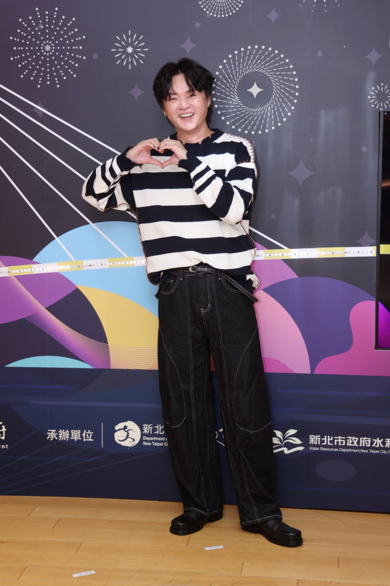 台語歌王許富凱正在製作新專輯。(寬寬整合行銷提供)