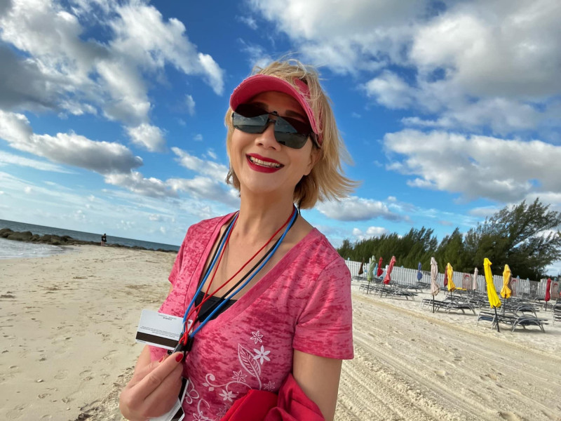 54歲李蕙瑛曬出旅遊照，臉上沒有歲月走過的痕跡。（翻攝自臉書）