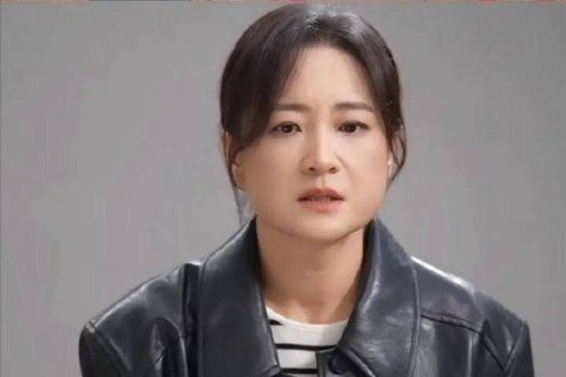 減肥後的賈玲,簡值換了一個人。(翻攝自微博)