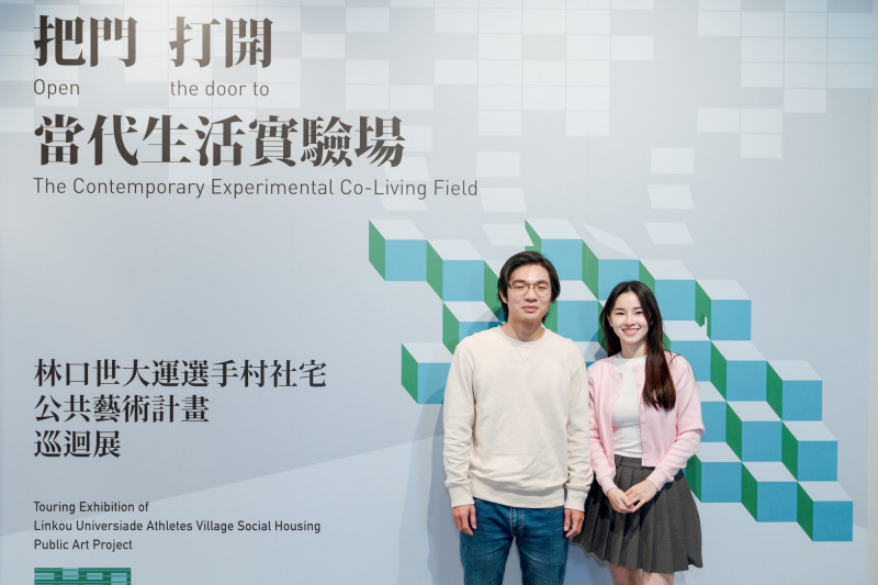 胡智強（左）、盧以恩重回《省省吧！我家富貴發》約會地。（瀚草文創提供）