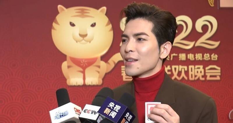 蕭敬騰果真努力做個中國人！  昔日「5大舔中行徑」一次看