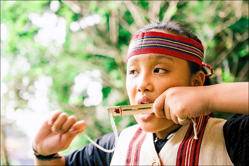 《鹽月桃甫》敘述日本畫家鹽月桃甫生平，將台灣泰雅族生活收入其中。（桃園電影節提供）