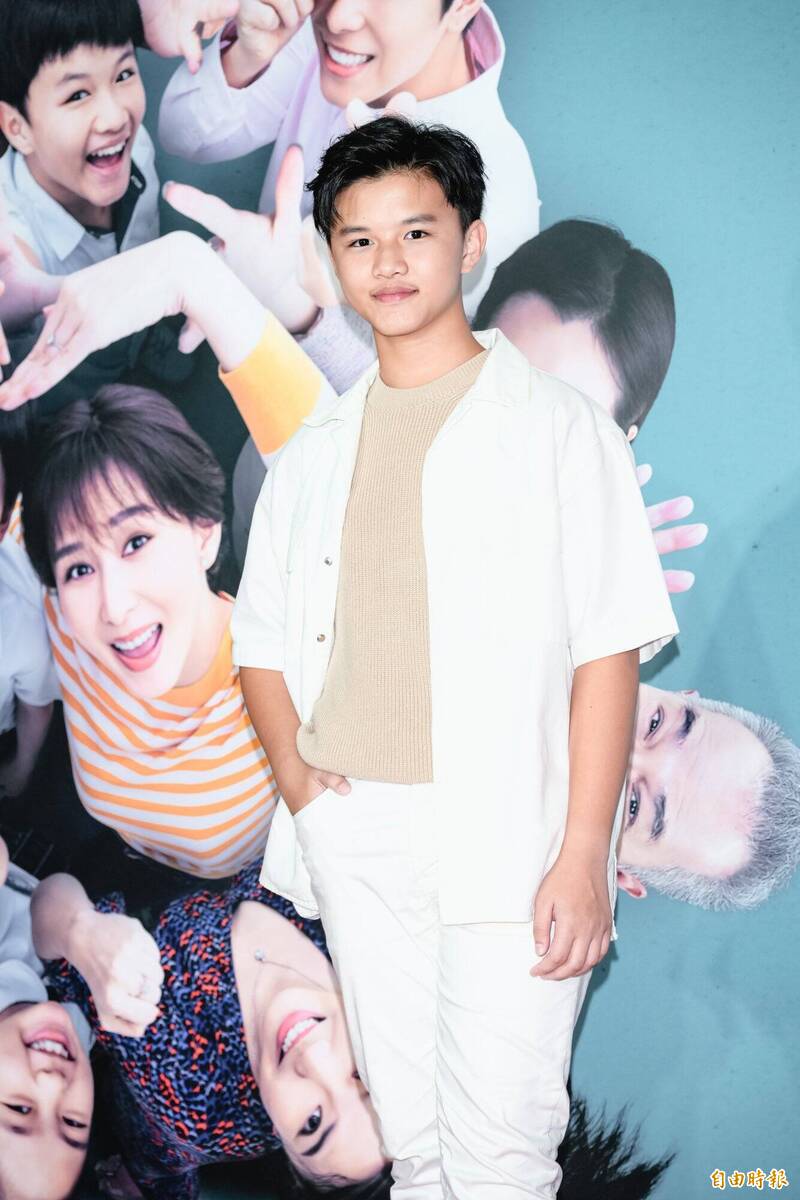 新加坡「老男神」隔27年演喜劇曝凍齡秘方反問：敢不敢吃榴蓮？ - 自由娛樂