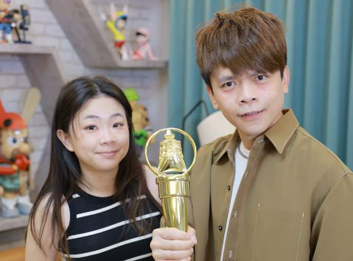 蔡阿嘎與老婆二伯被點名是「YT界模範夫妻」。（翻攝自IG）