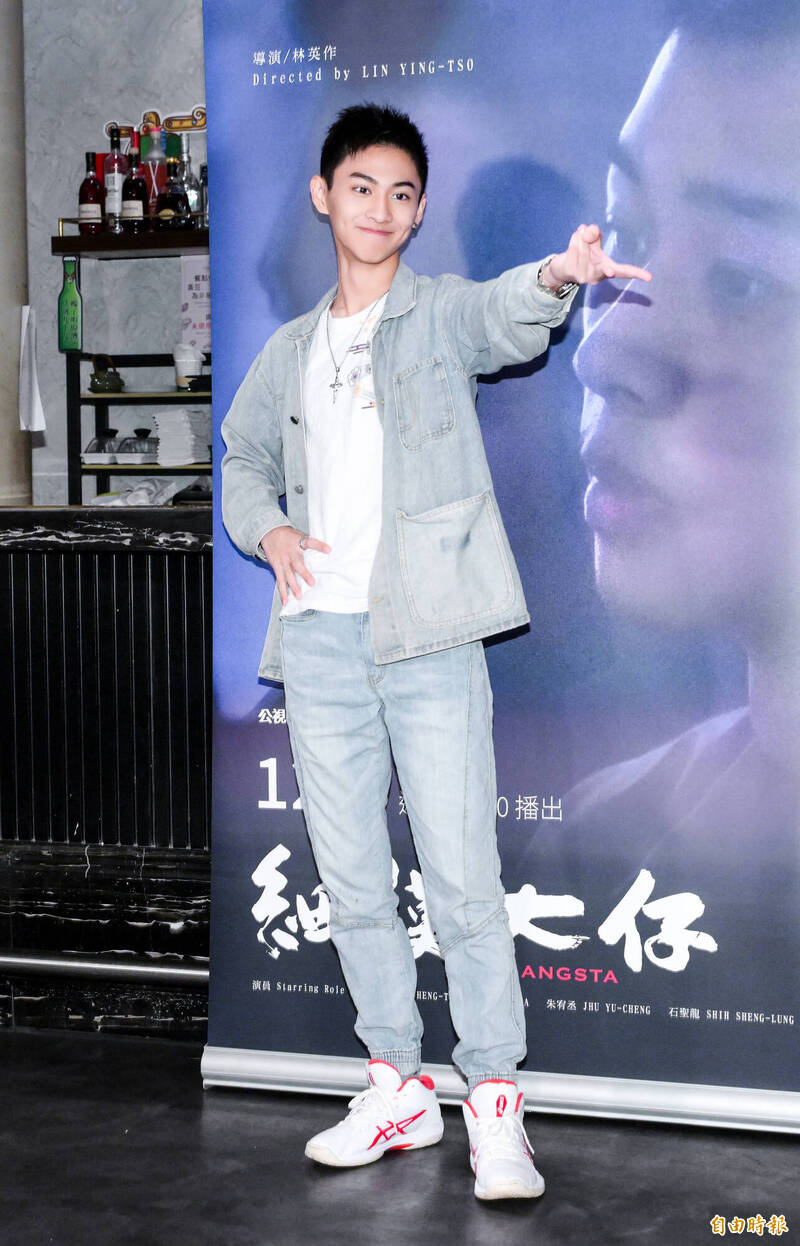 華西街被當站壁女!陸夏遭尋芳客評「學生感」嗆聲開價1.5億 - 自由娛樂