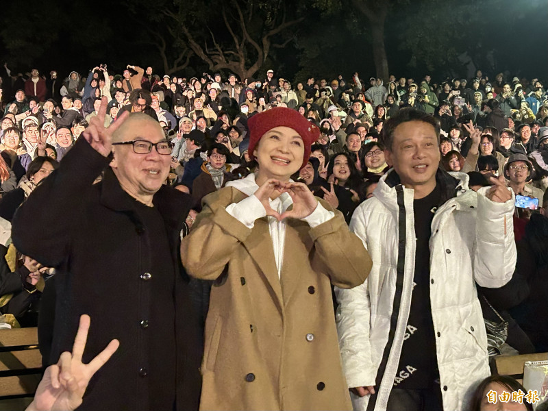 大安森林公園3000人一起哭！楊貴媚倒數計時：謝謝大家記得我