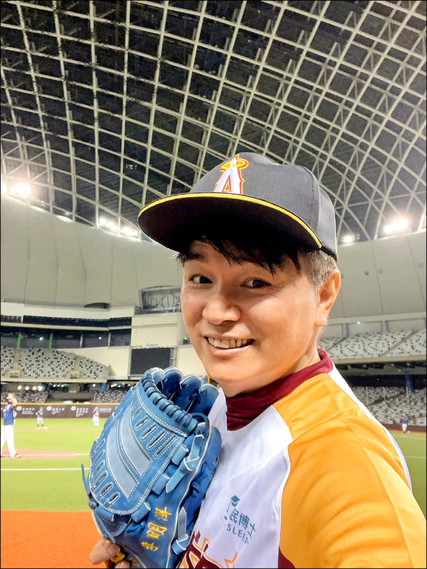 李明洋擔任「閃亮之星」投手，首登台北大巨蛋 。（安吉莉提供）
