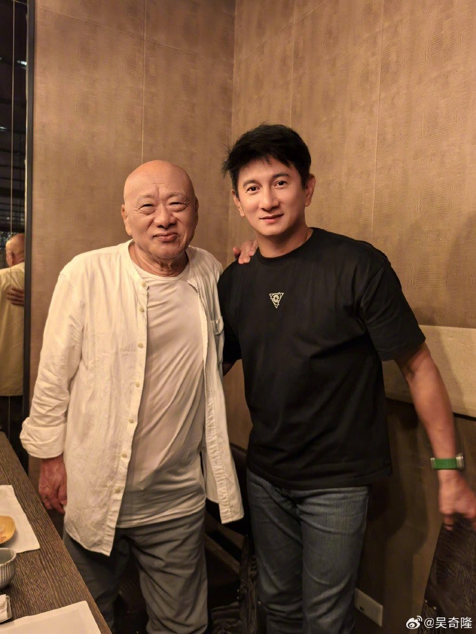 吳奇隆不甩婚變「悶聲幹大事」！老牌節目《八千里路雲和月》宣告重啟 - 自由娛樂