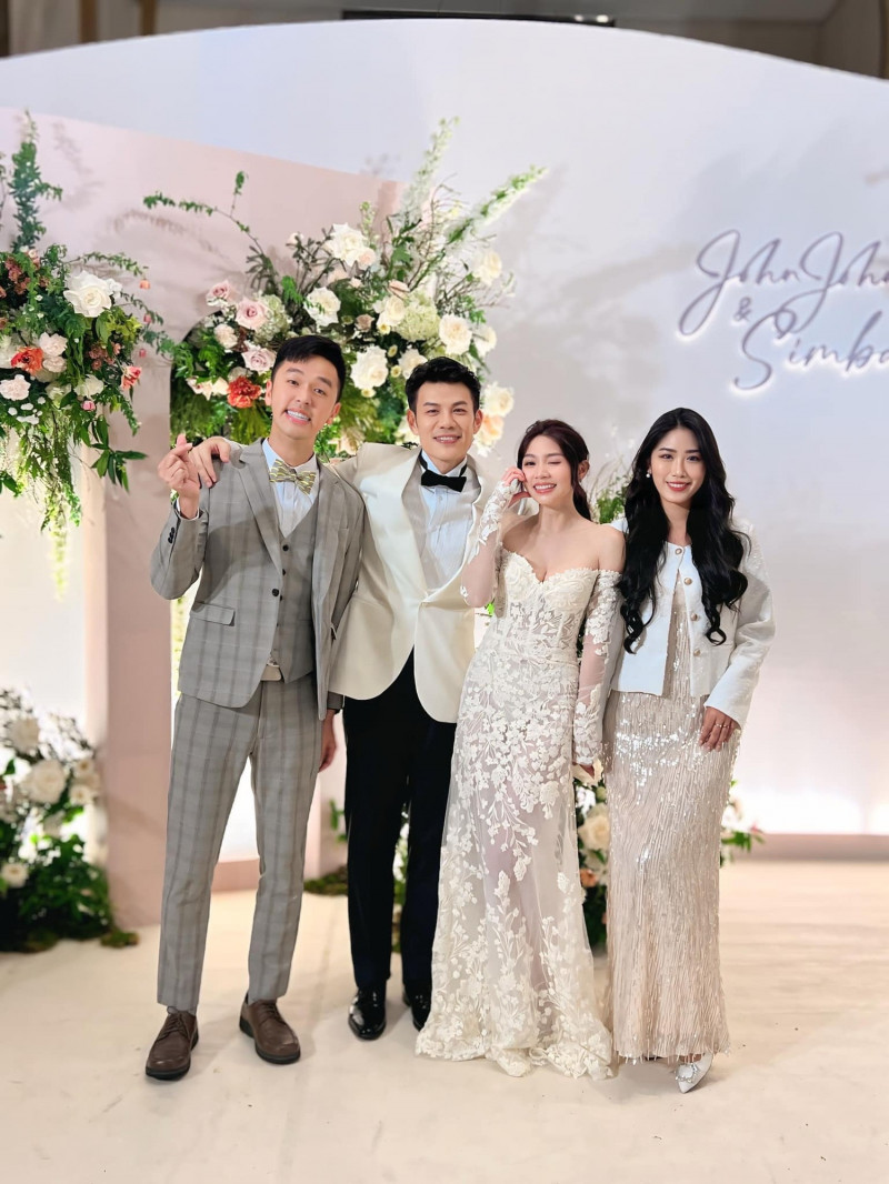 香蕉辣妻穿亮片裝參加曾智希婚宴…挨批「不知誰是新娘」 夫妻高EQ回應 - 自由娛樂