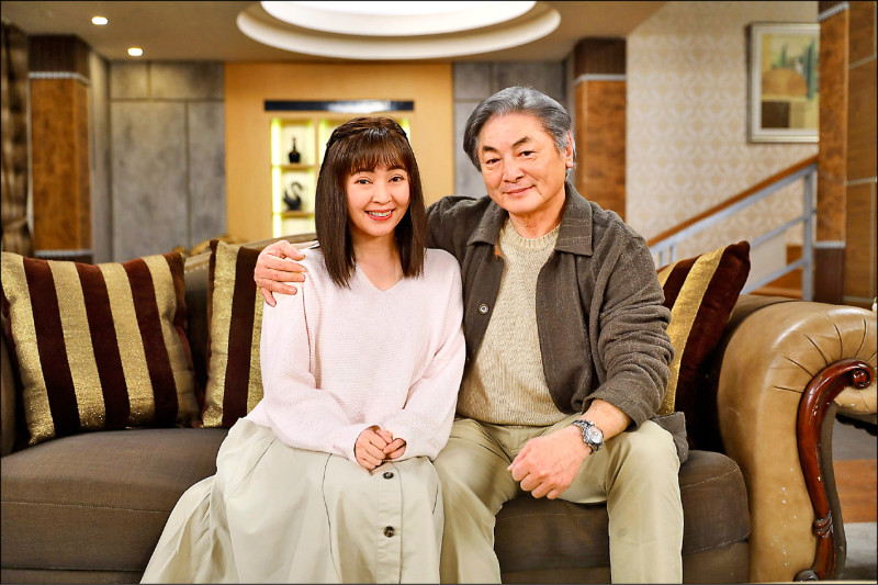 蔡燦得闖「台八」心驚驚 撂台語狂打友情牌 - 自由娛樂