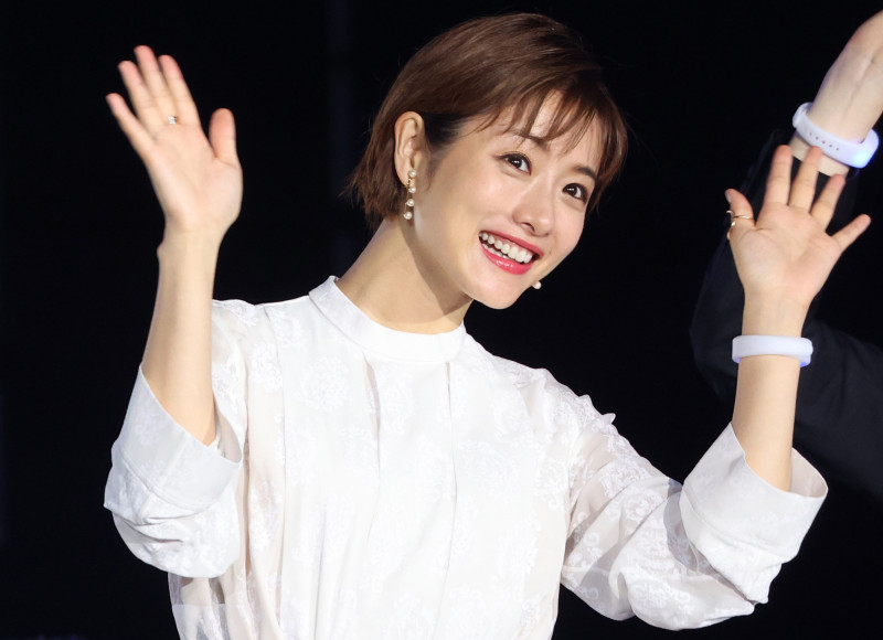 恭喜！石原聰美38歲懷二寶 嫁圈外人4年又傳喜訊 - 自由娛樂